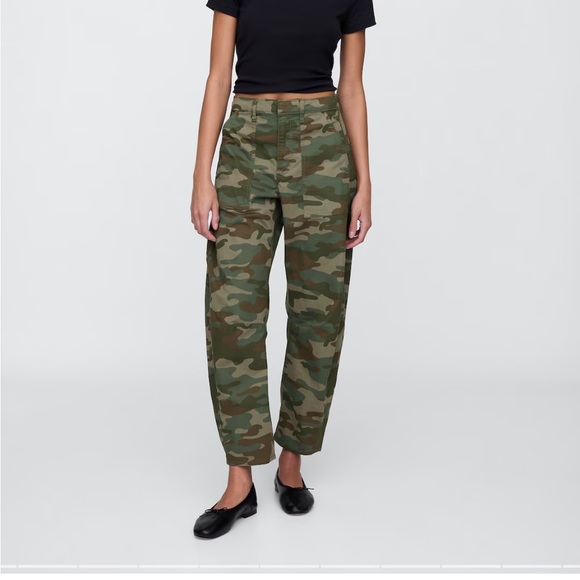GAP Factory Women’s Barrel Camouflage Pants - 10 - Picture 7 of 13